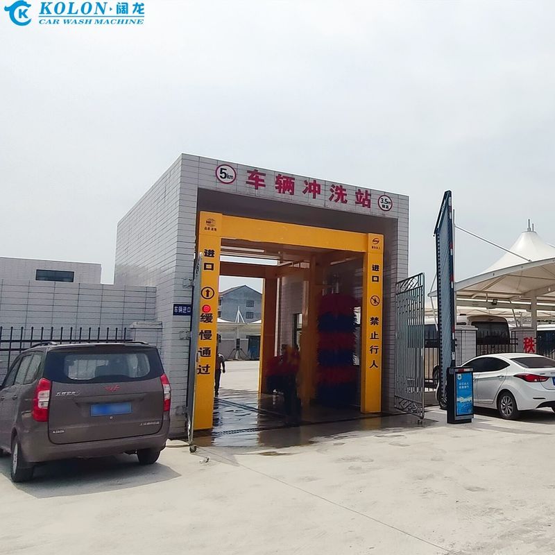 Máquina de limpeza automática de autocarro de 67kw com sistema de controle PLC Rápido 3-5 minutos de lavagem